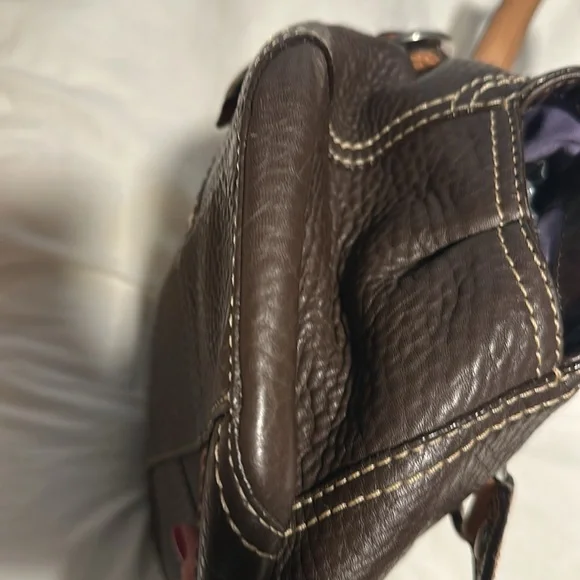 Coach Vintage Chelsea Turnlock Bag - Picture 8 of 8